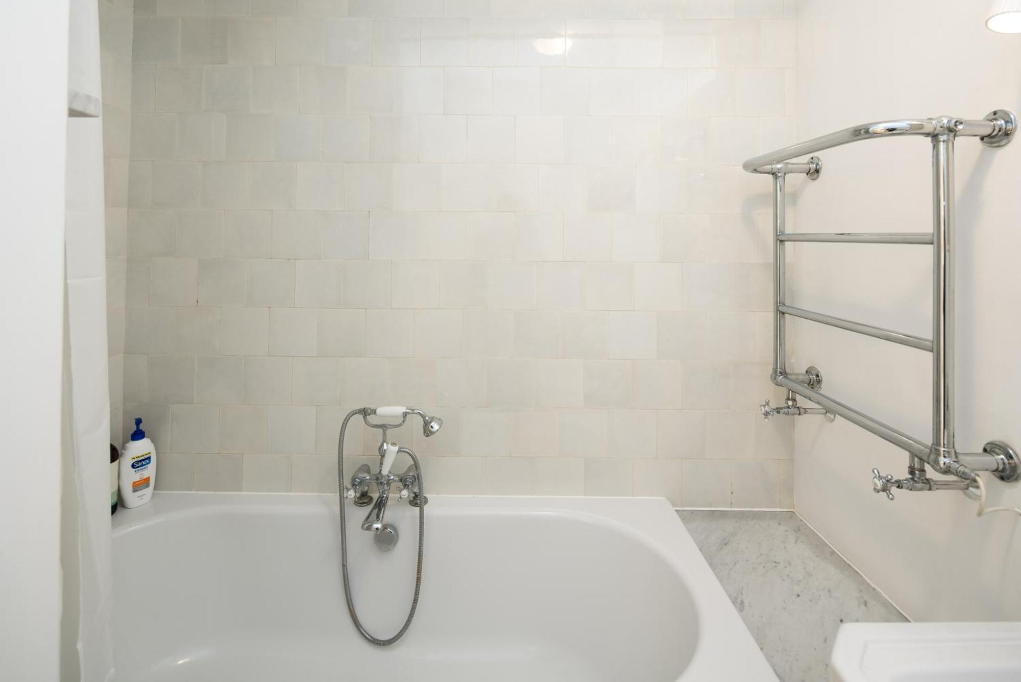 Charming 2-Bed Flat In The Heart Of Nottinghill - Steps From Portobello Rd Market And Nottinghill Bookshop Apartment London Ngoại thất bức ảnh