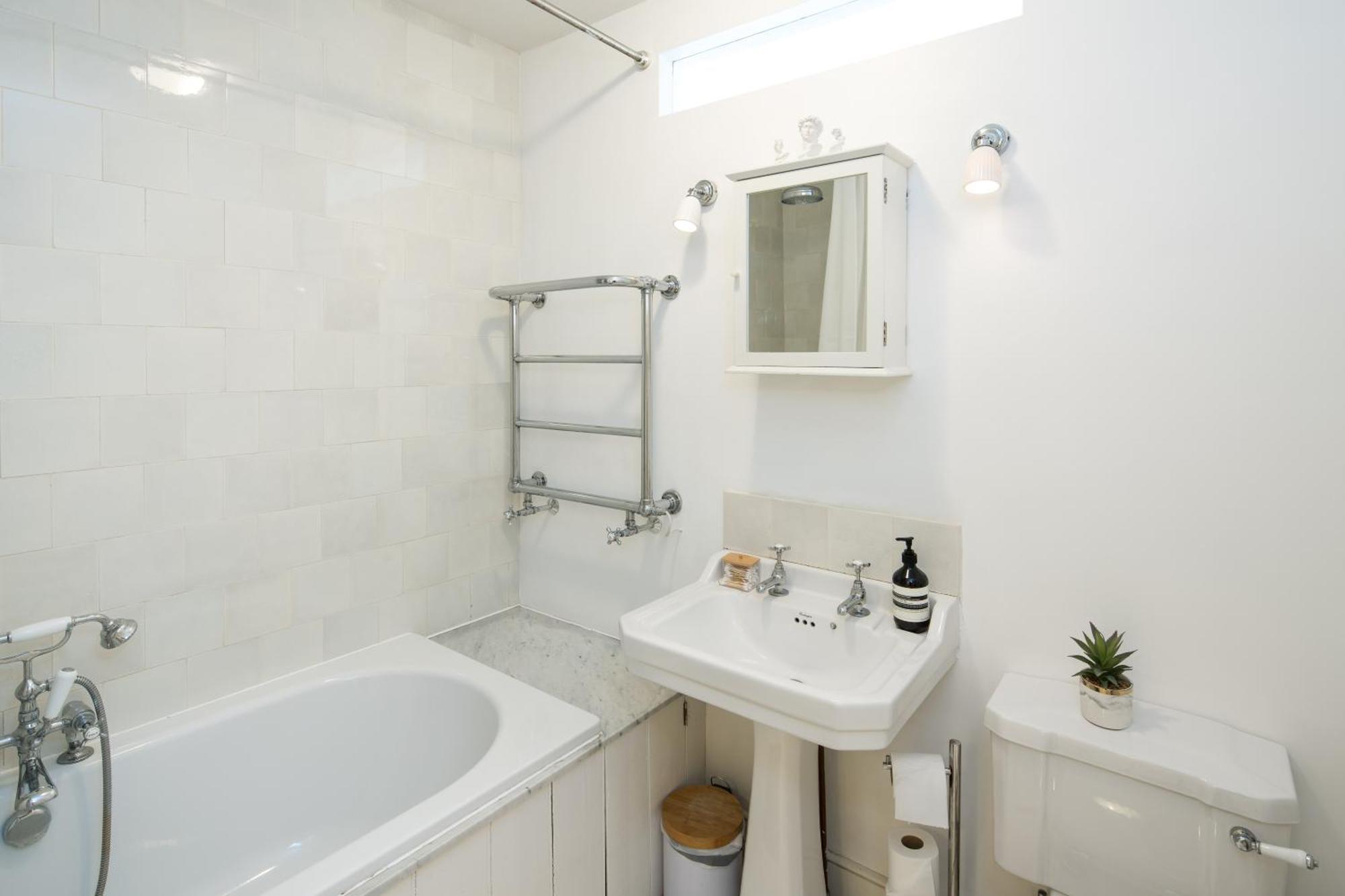 Charming 2-Bed Flat In The Heart Of Nottinghill - Steps From Portobello Rd Market And Nottinghill Bookshop Apartment London Ngoại thất bức ảnh