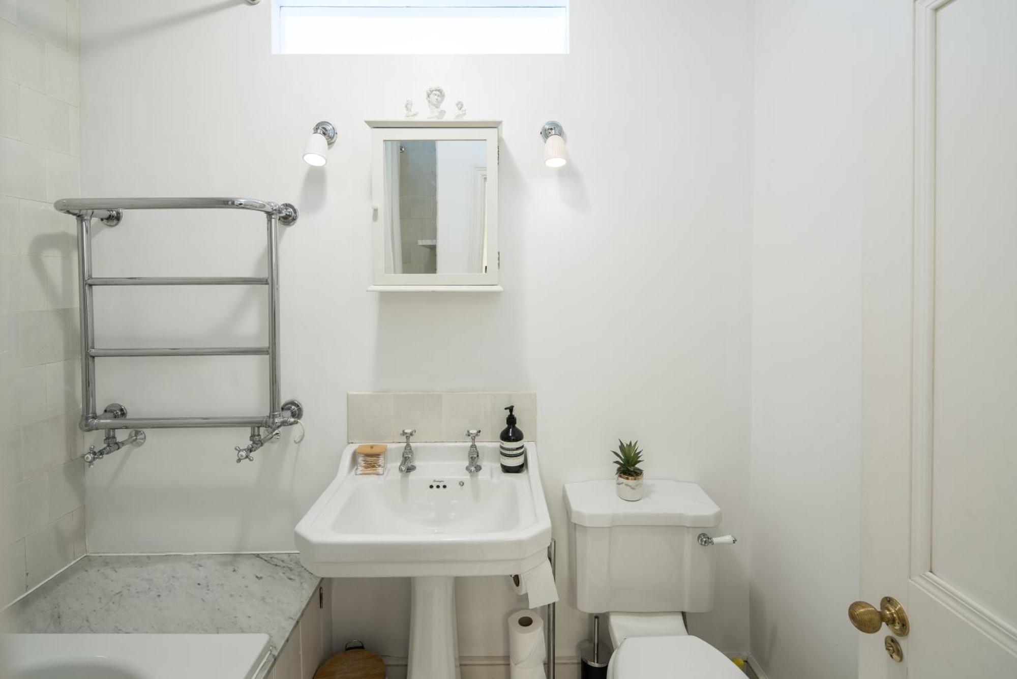 Charming 2-Bed Flat In The Heart Of Nottinghill - Steps From Portobello Rd Market And Nottinghill Bookshop Apartment London Ngoại thất bức ảnh